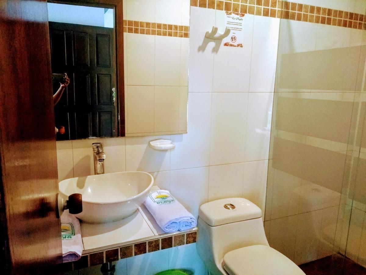 Hotel Playa By Marbar Hoteles Villeta Kültér fotó